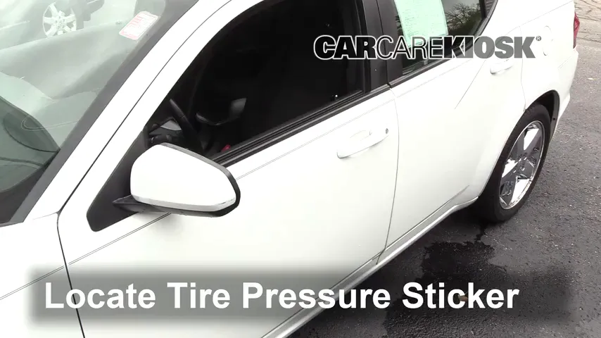 2013 Dodge Avenger SE 3.6L V6 FlexFuel Tires & Wheels Check Tire Pressure